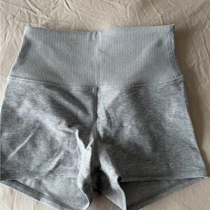 ALO Yoga Women's High-Waist Heather Gray Shorts